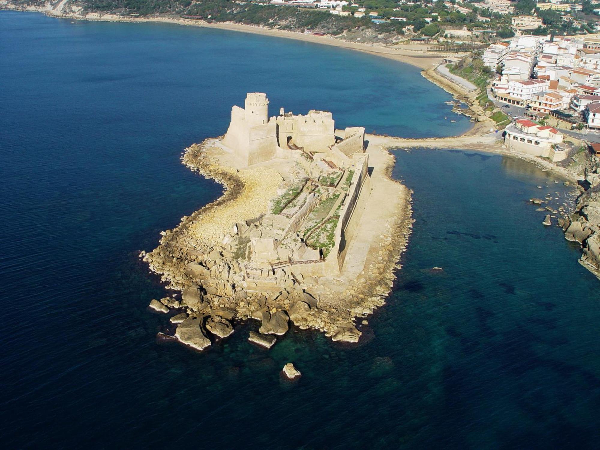 Villa Aurora Le Castella  Buitenkant foto